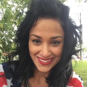 Meet your Posher, Jeanette